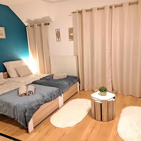 Mini Apartment *
